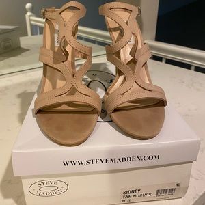 Steve Madden Sidney Tan Nubuck Heels
